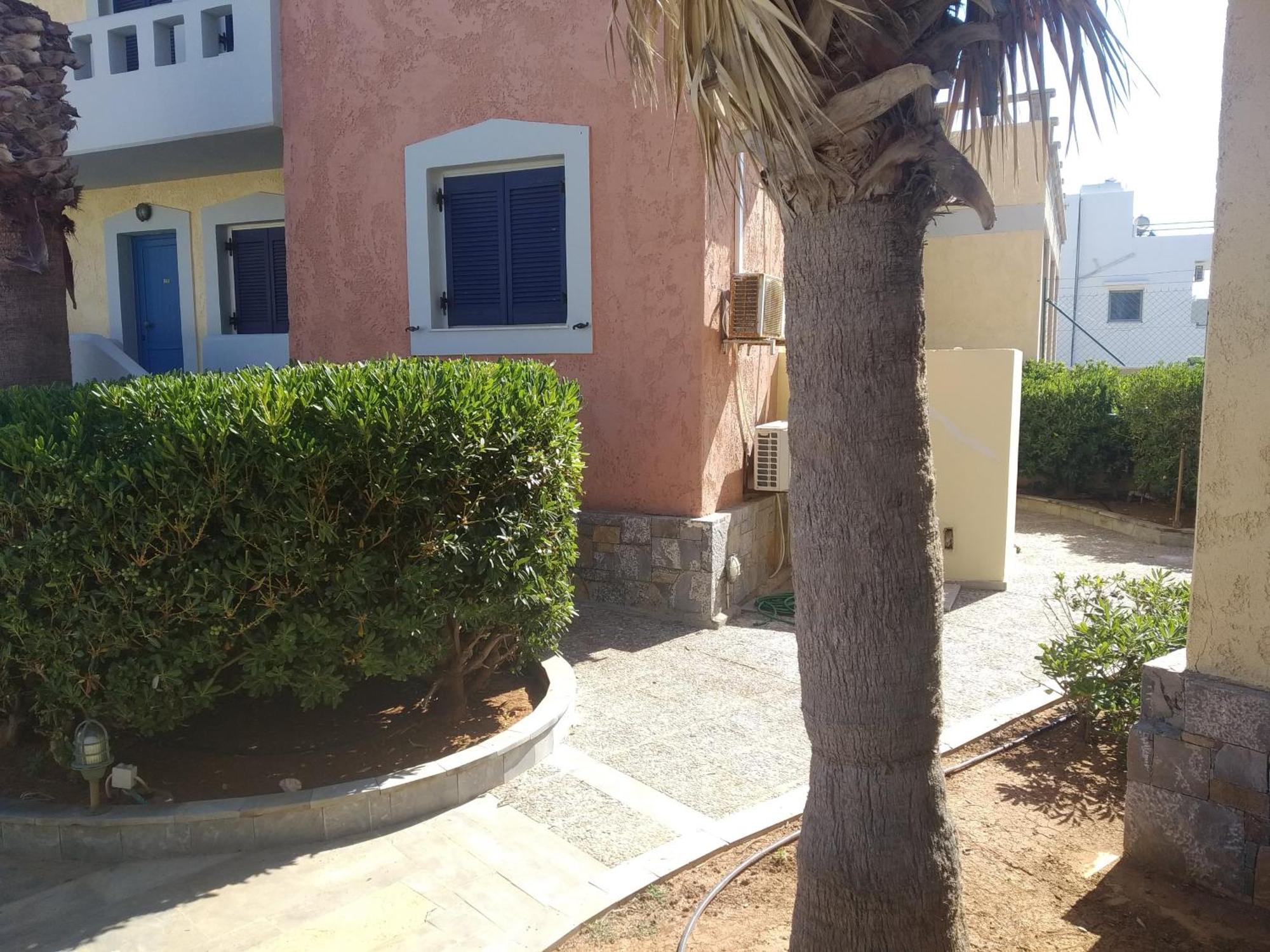Niros Beachfront Aparthotel Kokkini Hani Exterior foto
