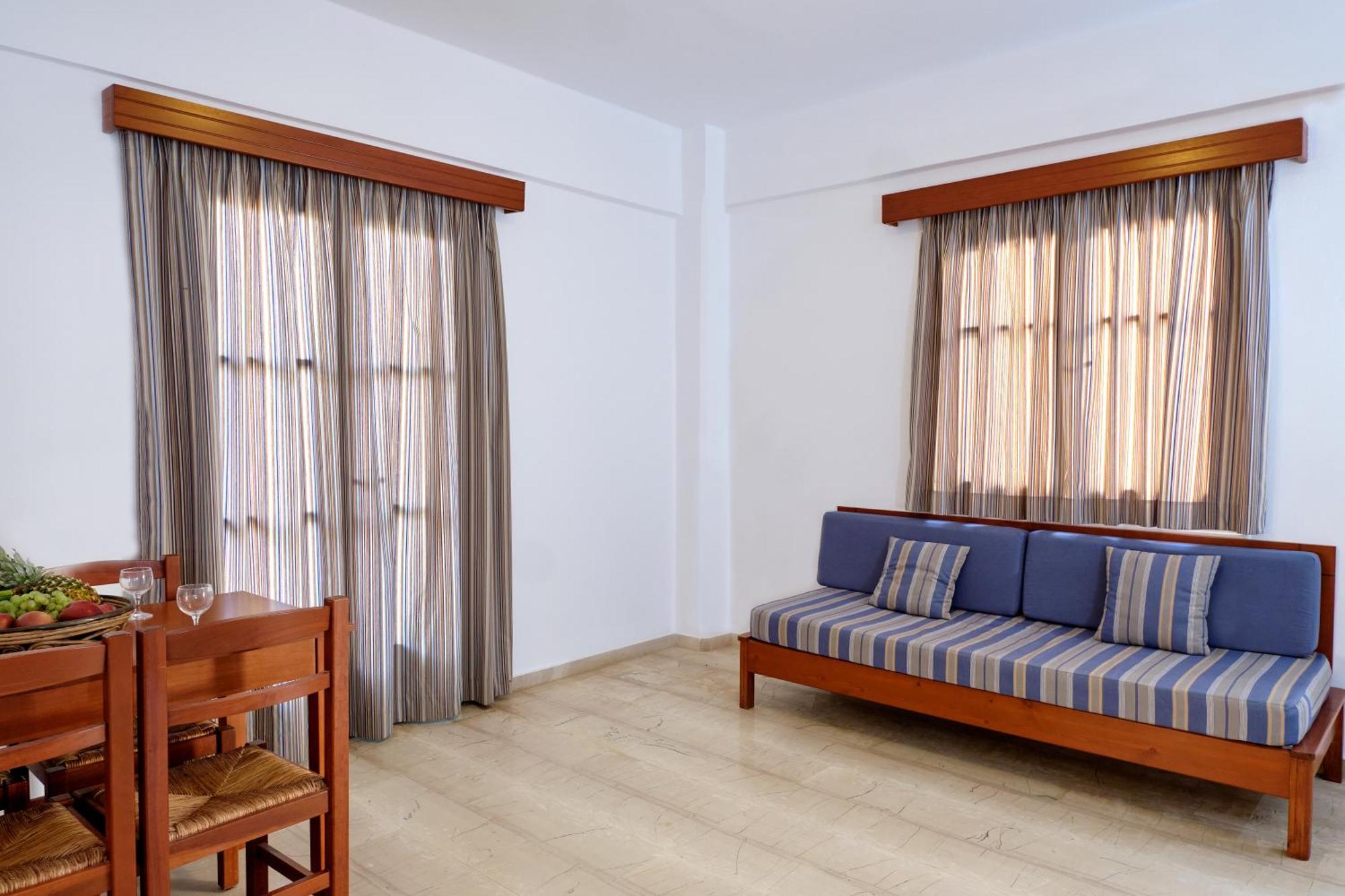 Niros Beachfront Aparthotel Kokkini Hani Exterior foto