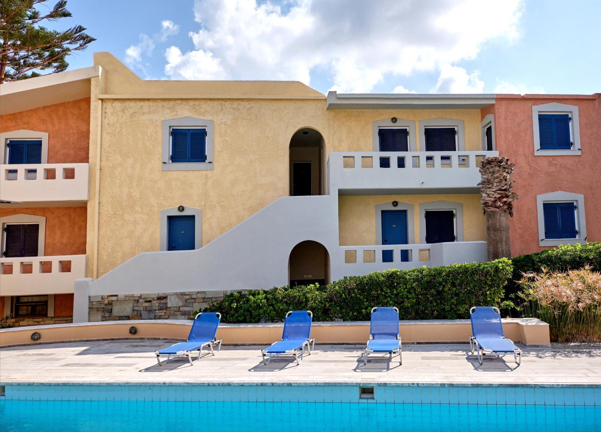 Niros Beachfront Aparthotel Kokkini Hani Exterior foto