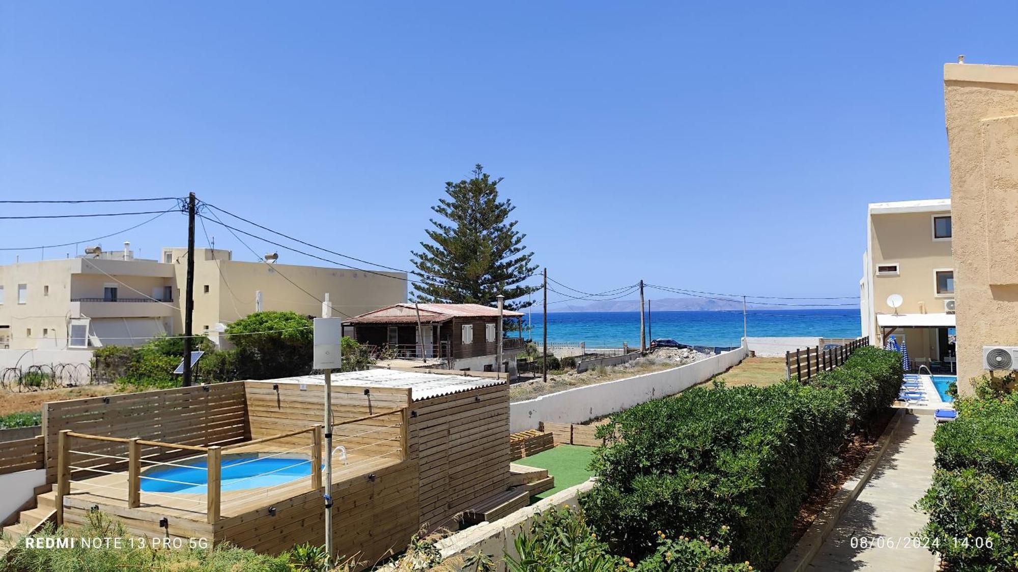 Niros Beachfront Aparthotel Kokkini Hani Exterior foto