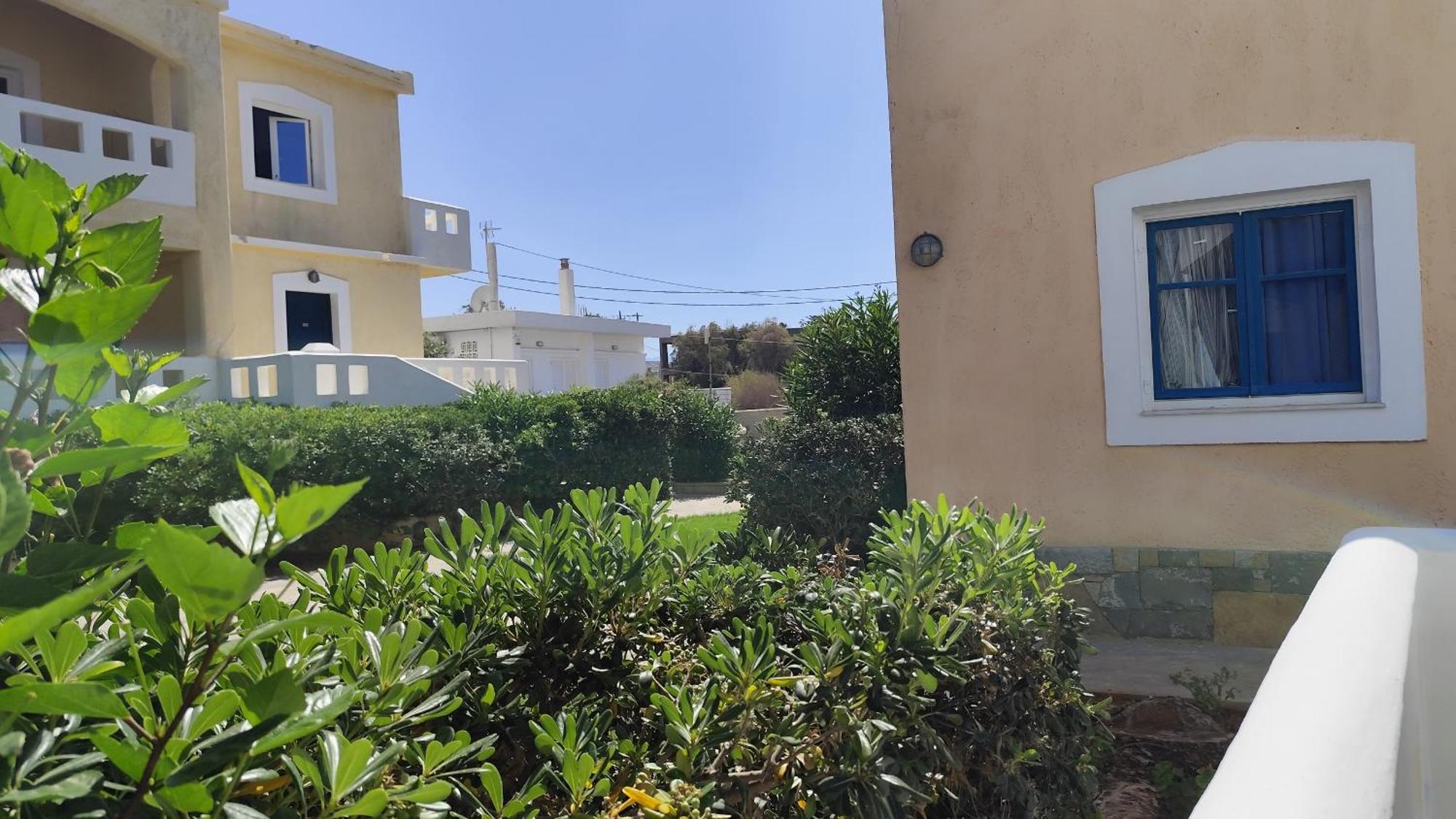 Niros Beachfront Aparthotel Kokkini Hani Exterior foto