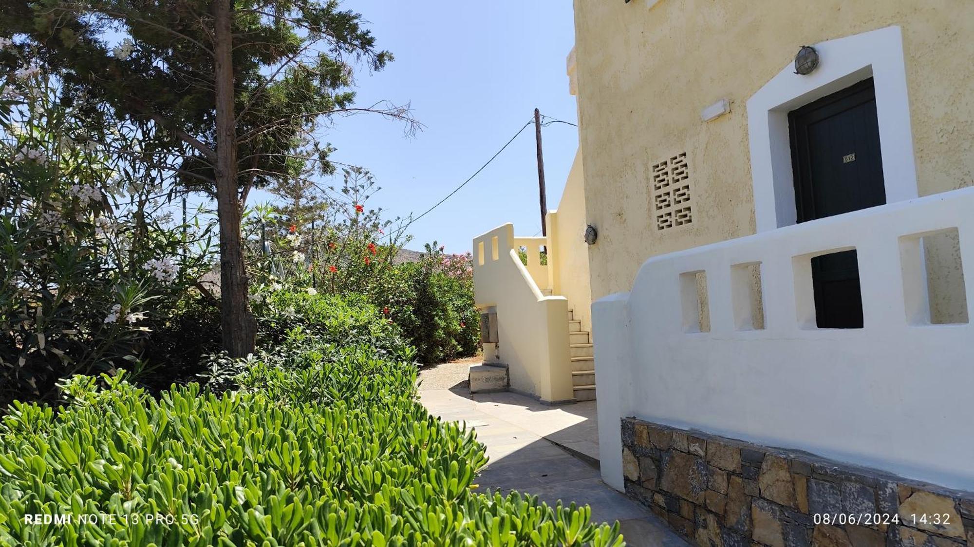 Niros Beachfront Aparthotel Kokkini Hani Exterior foto