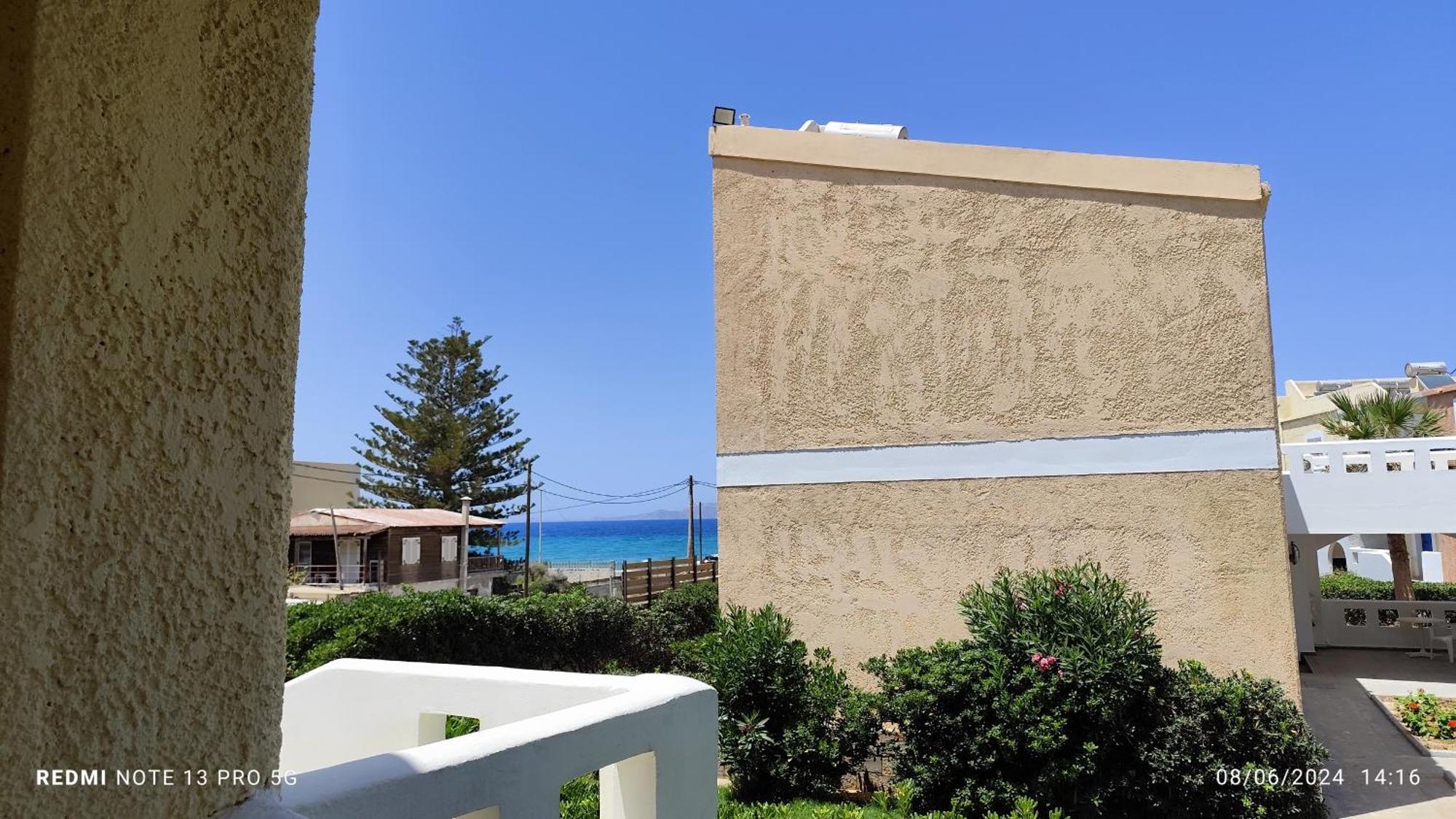 Niros Beachfront Aparthotel Kokkini Hani Exterior foto
