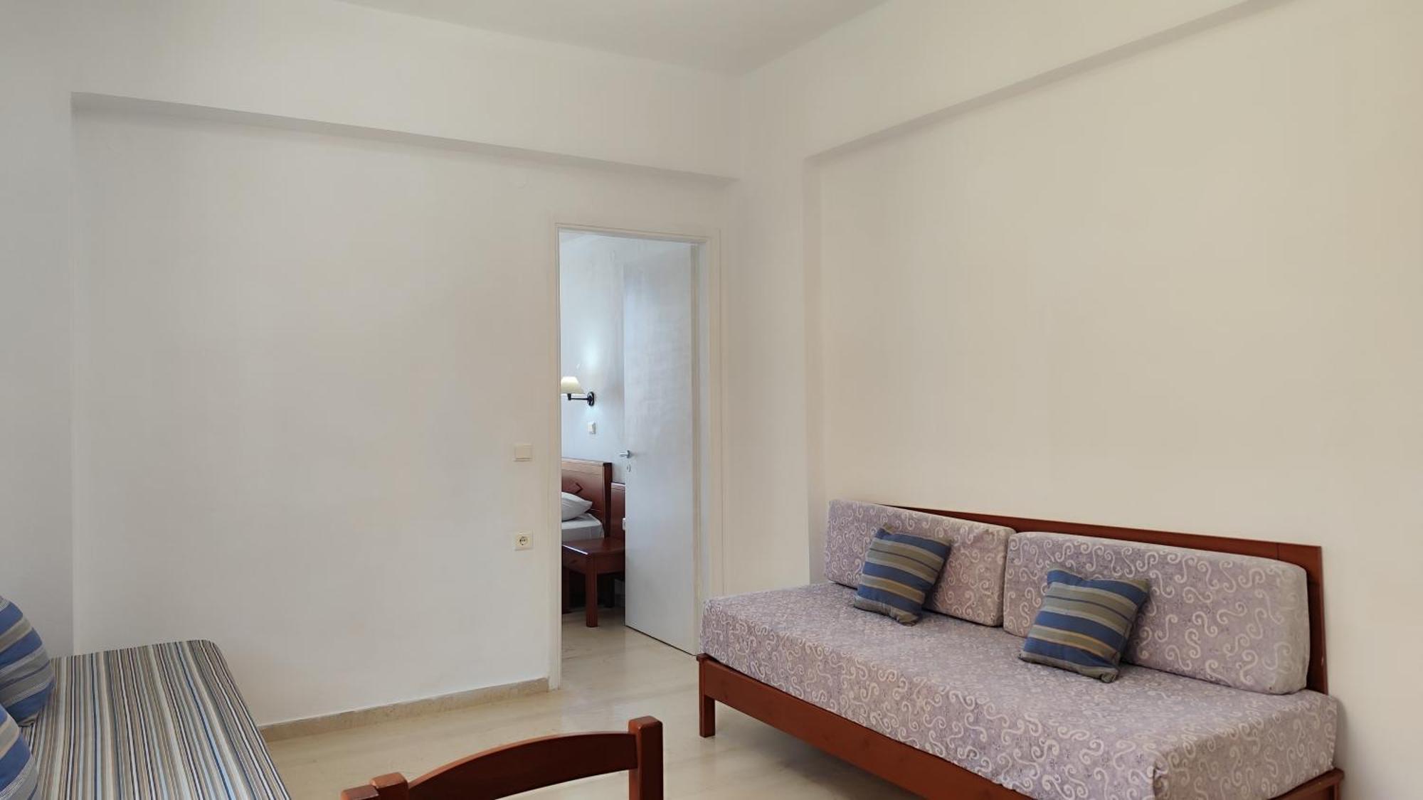 Niros Beachfront Aparthotel Kokkini Hani Habitación foto